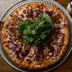 GARLIC CHICKEN AND SPINACH